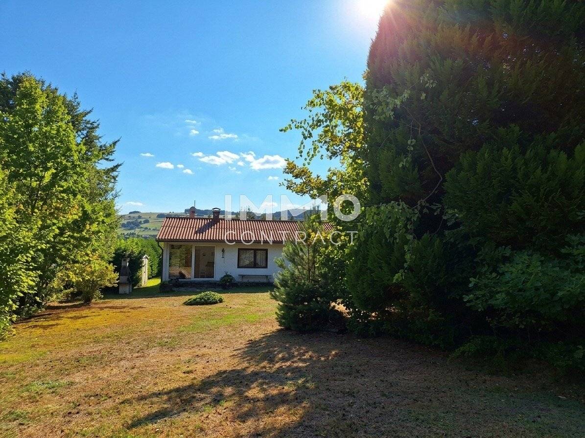 Charming bungalow with garden, terrace &amp; garage in Mistelbach – Top price!