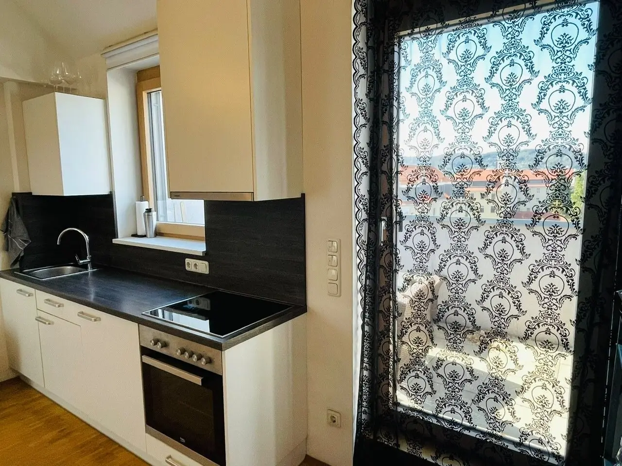 Graz near Citypark: Subsidized 3-room apartment with roof terrace in central location