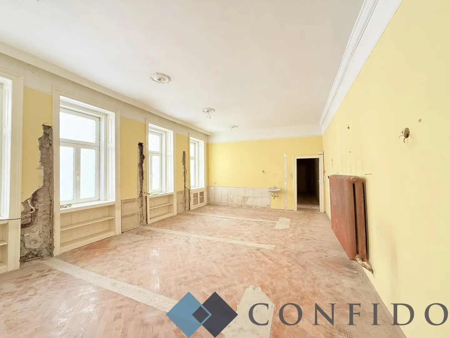 Space with versatile use - Office, Yoga Studio, Boutique and more - Renovation in coordination with the new tenant