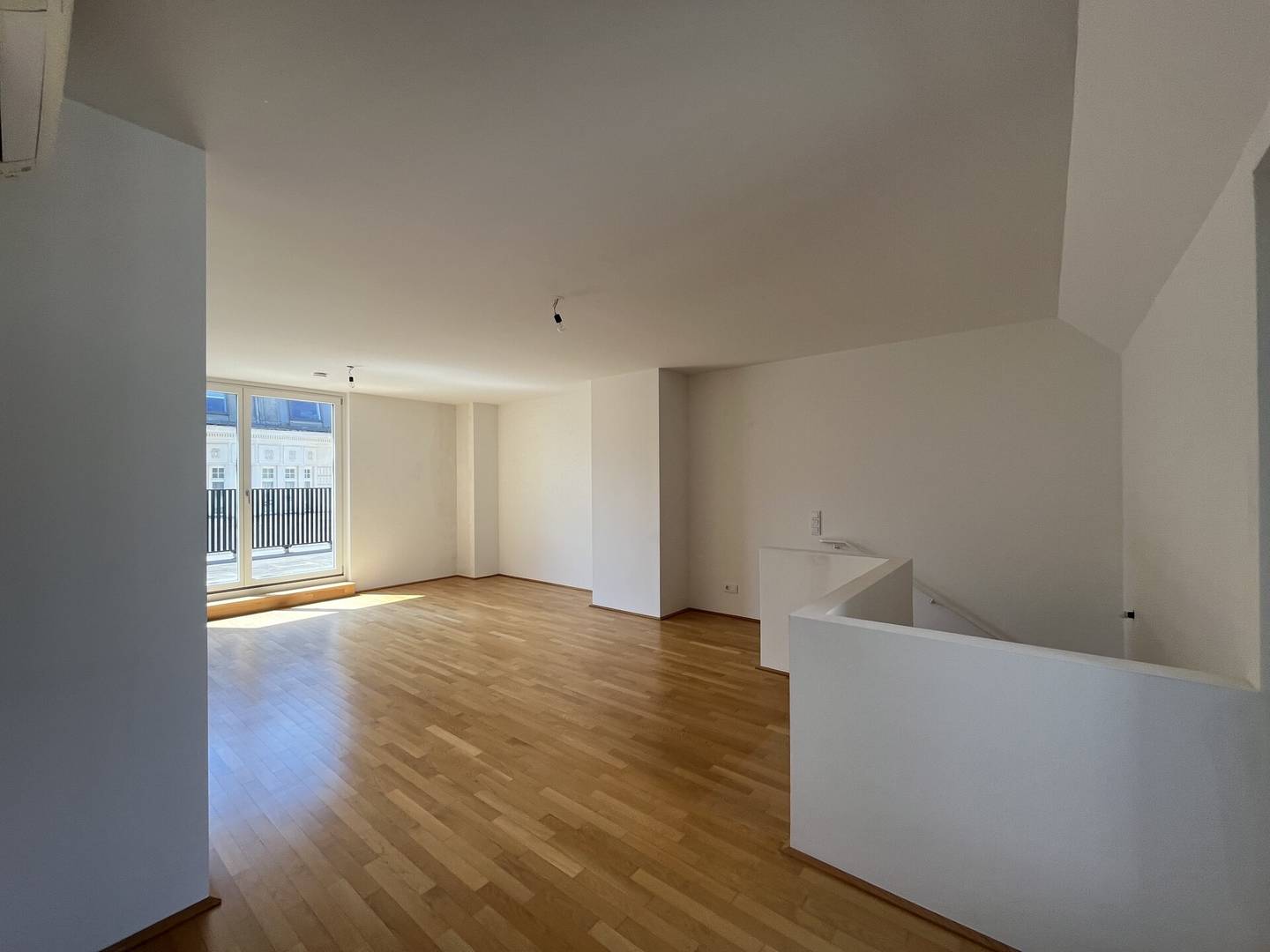 Light filled attic apartment with terraces near Mariahilfer Street