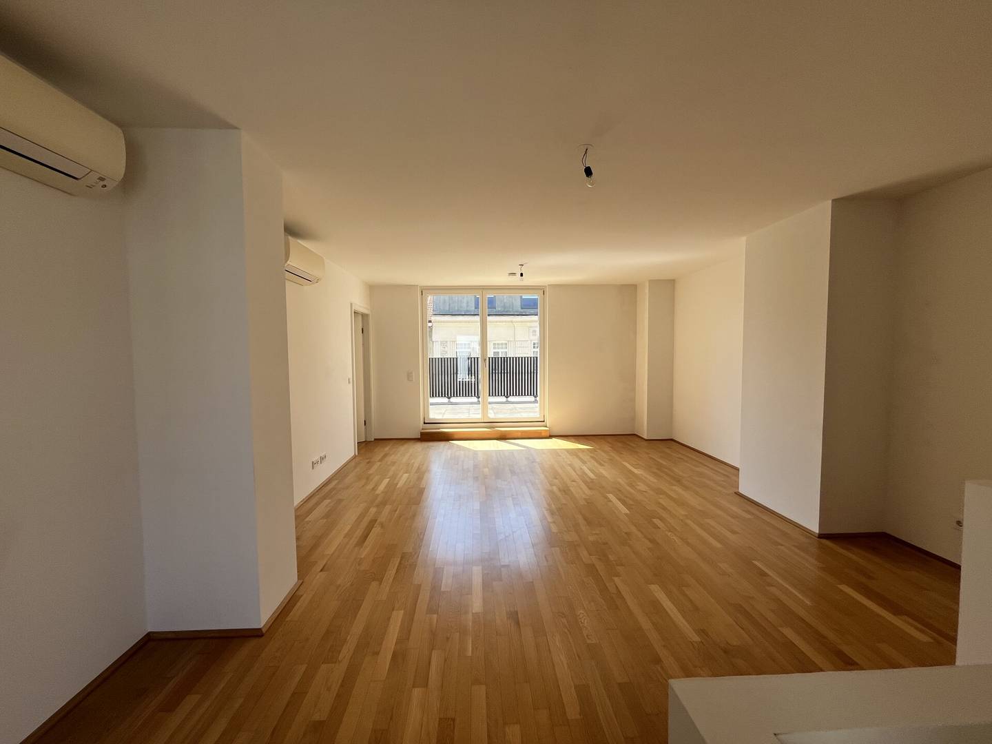 Light filled attic apartment with terraces near Mariahilfer Street