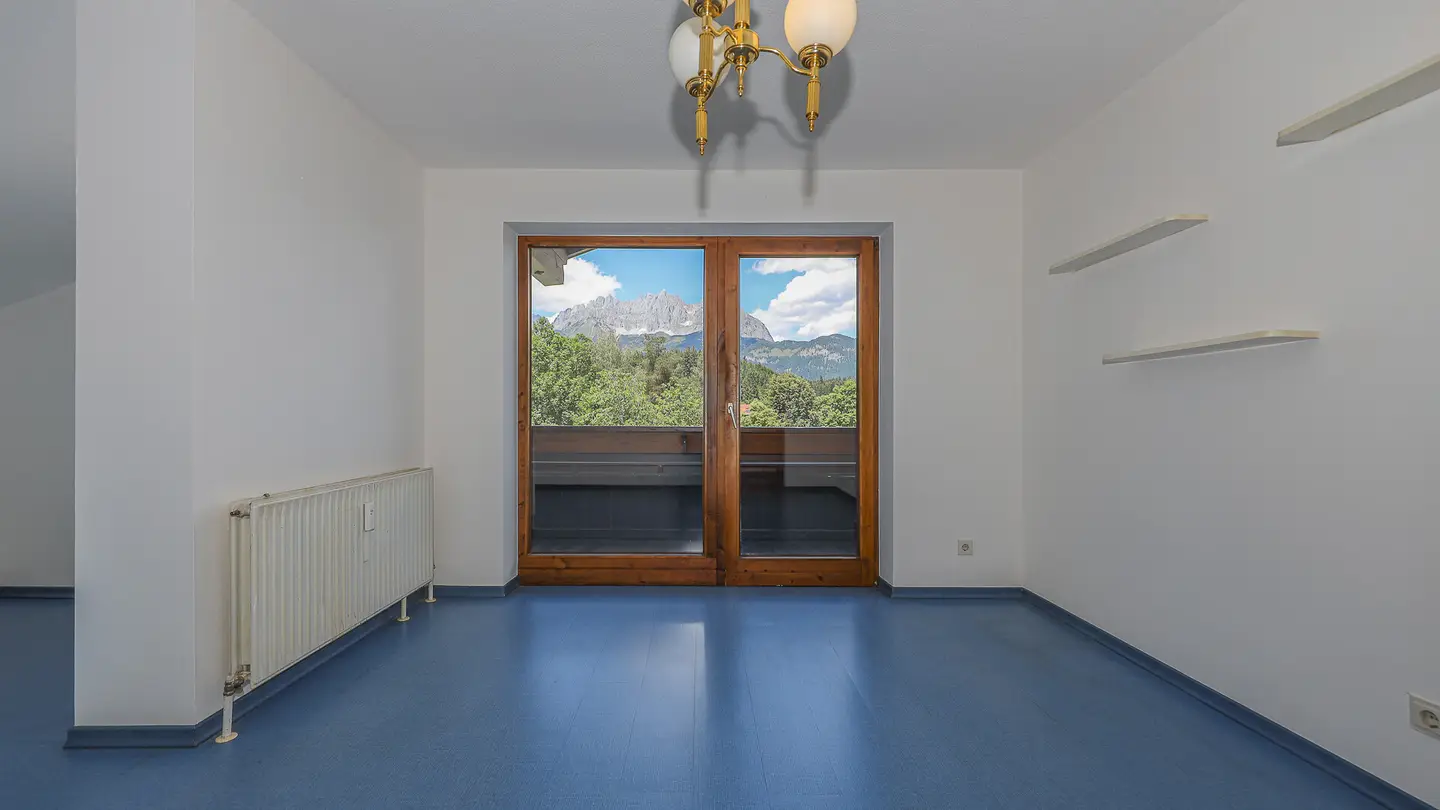 Attic apartment in a quiet location with Kaiser view