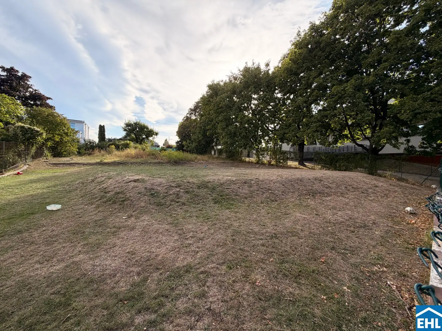Exclusive villa plot with approved building plans in Döbling prime location