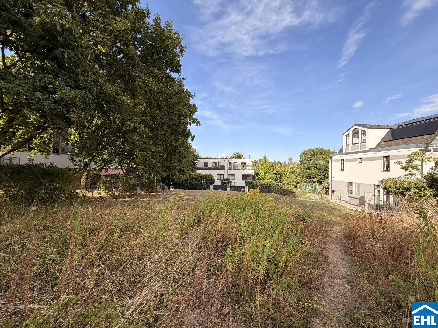 Exclusive villa plot with approved building plans in Döbling prime location