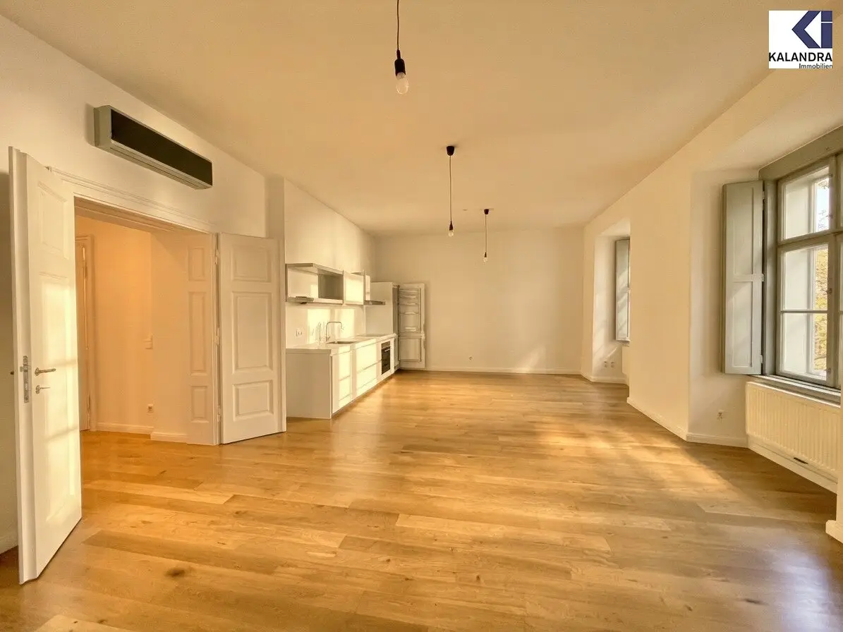 LUXURY APARTMENT IN BAROQUE MEIER HOUSE