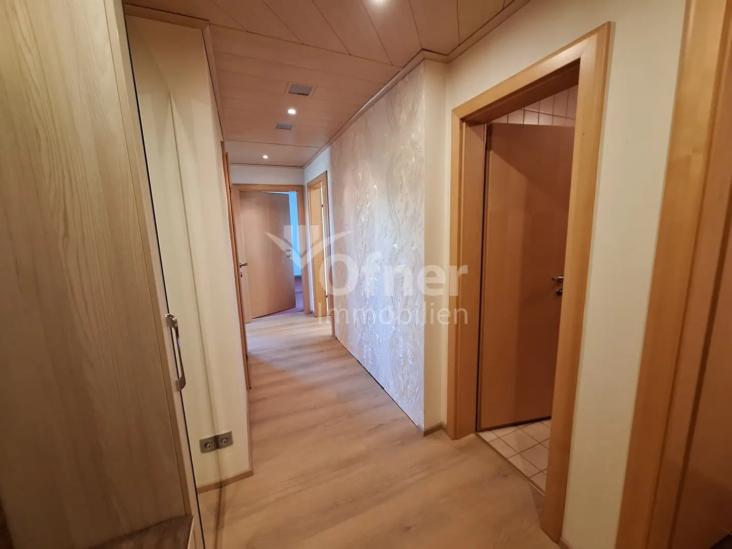 Beautiful bright 3-room apartment in the center of Bärnbach