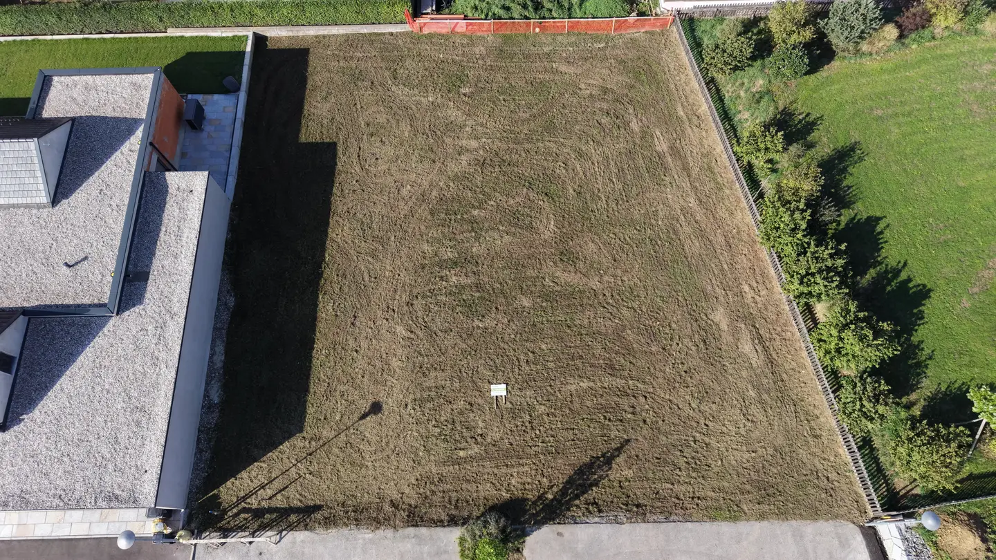 Family apartment in sunny development with utilities paid