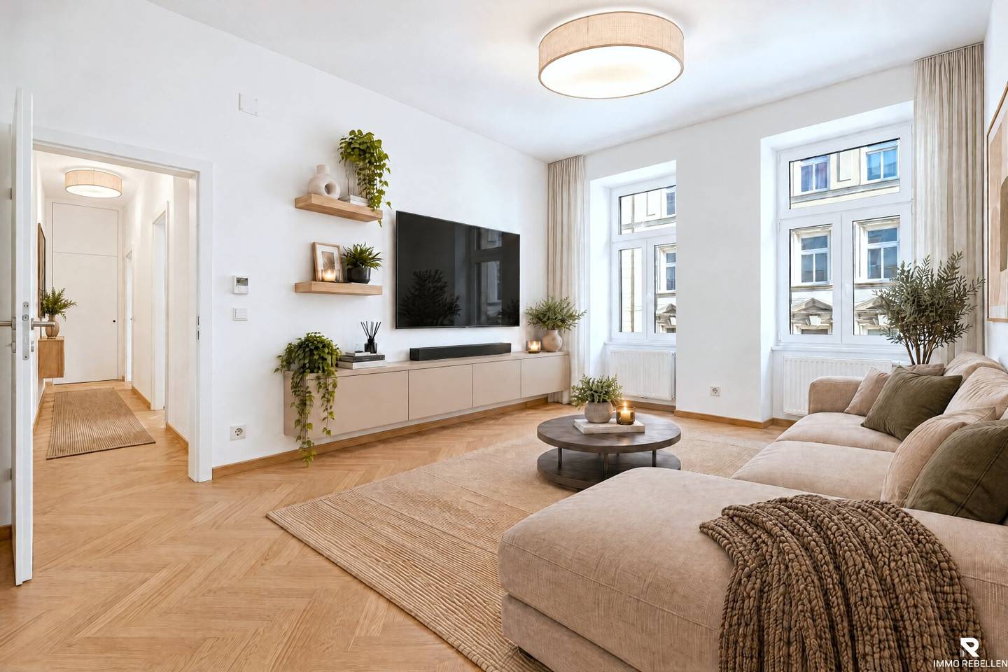 Spacious 87 m² in the 5th District (near new U2): Residential, Office or Practice – Rezoning Contractually Secured
