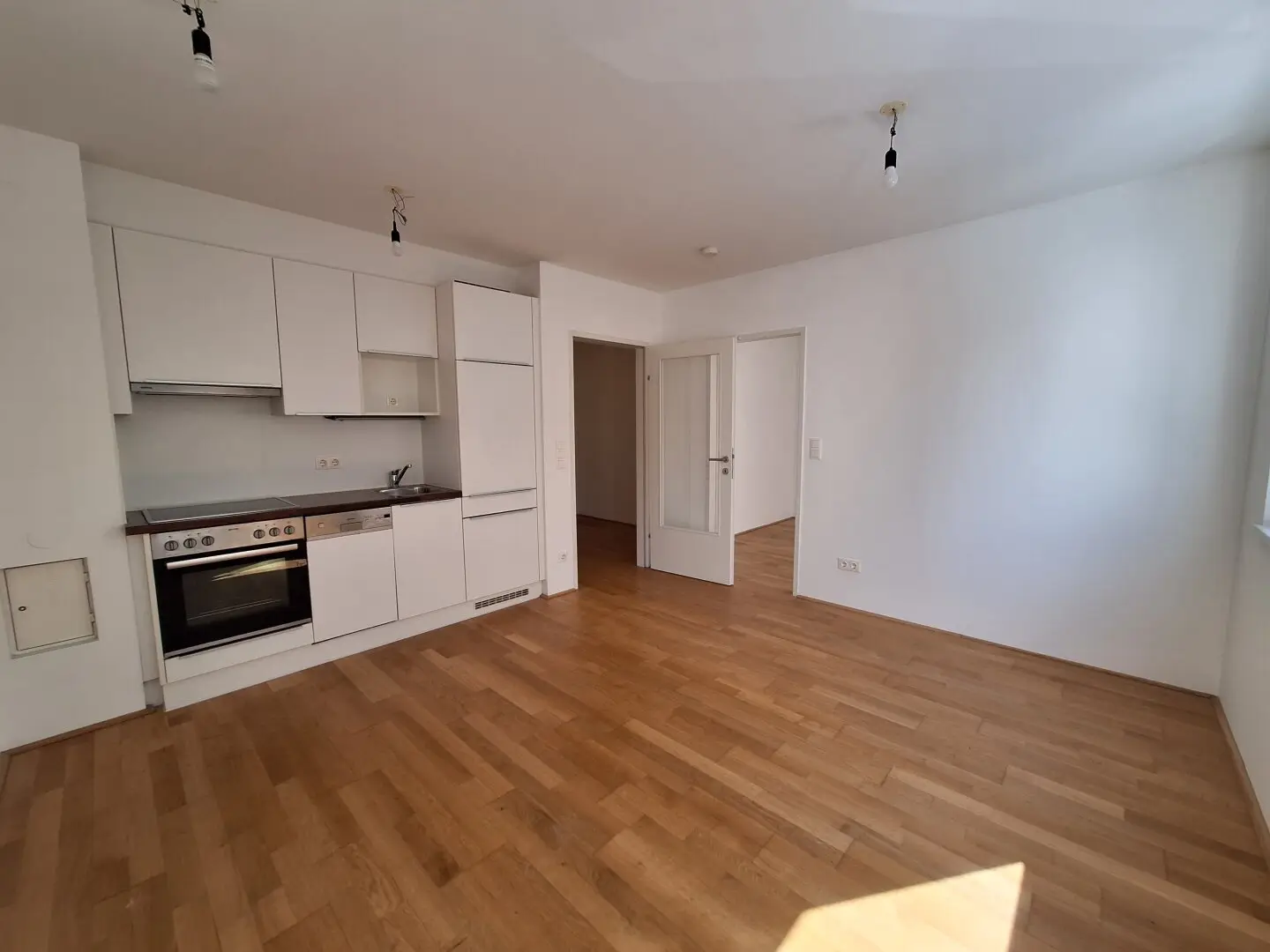 360° TOUR / Modern, bright 2-room new build apartment in very good, central residential location