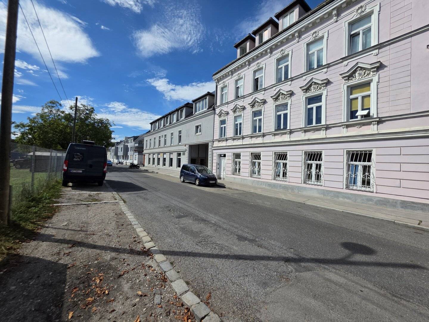 Voll vermietetes Geschäftshaus mit soliden Erträgen
