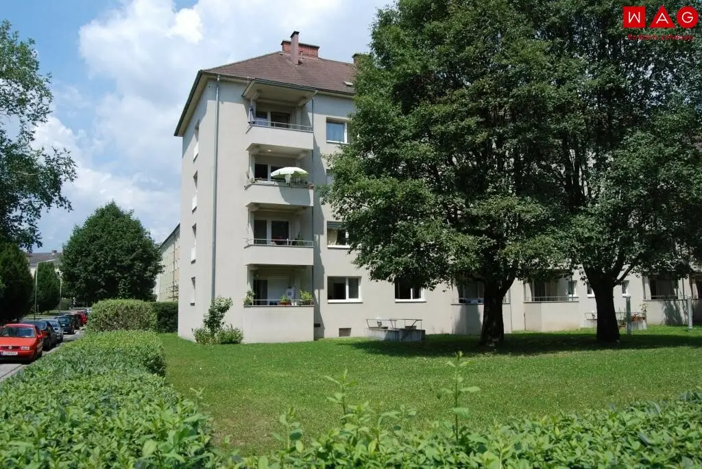 2-room apartment in Linz/Bindermichl with balcony and elevator available from 1 November ATTENTION the apartment will still be renovated in October 2026