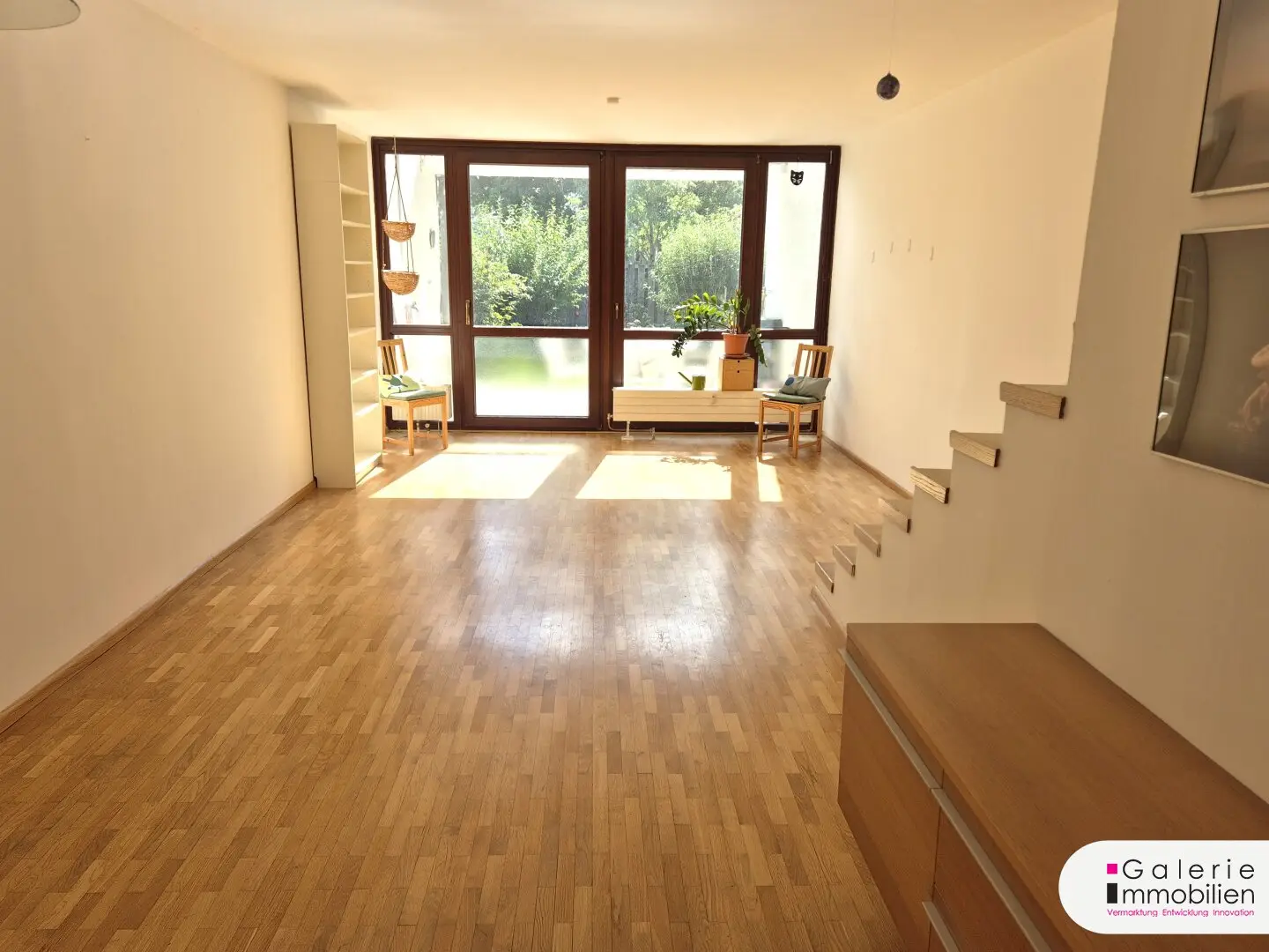 Charming maisonette with loggia and little garden sunny and bright