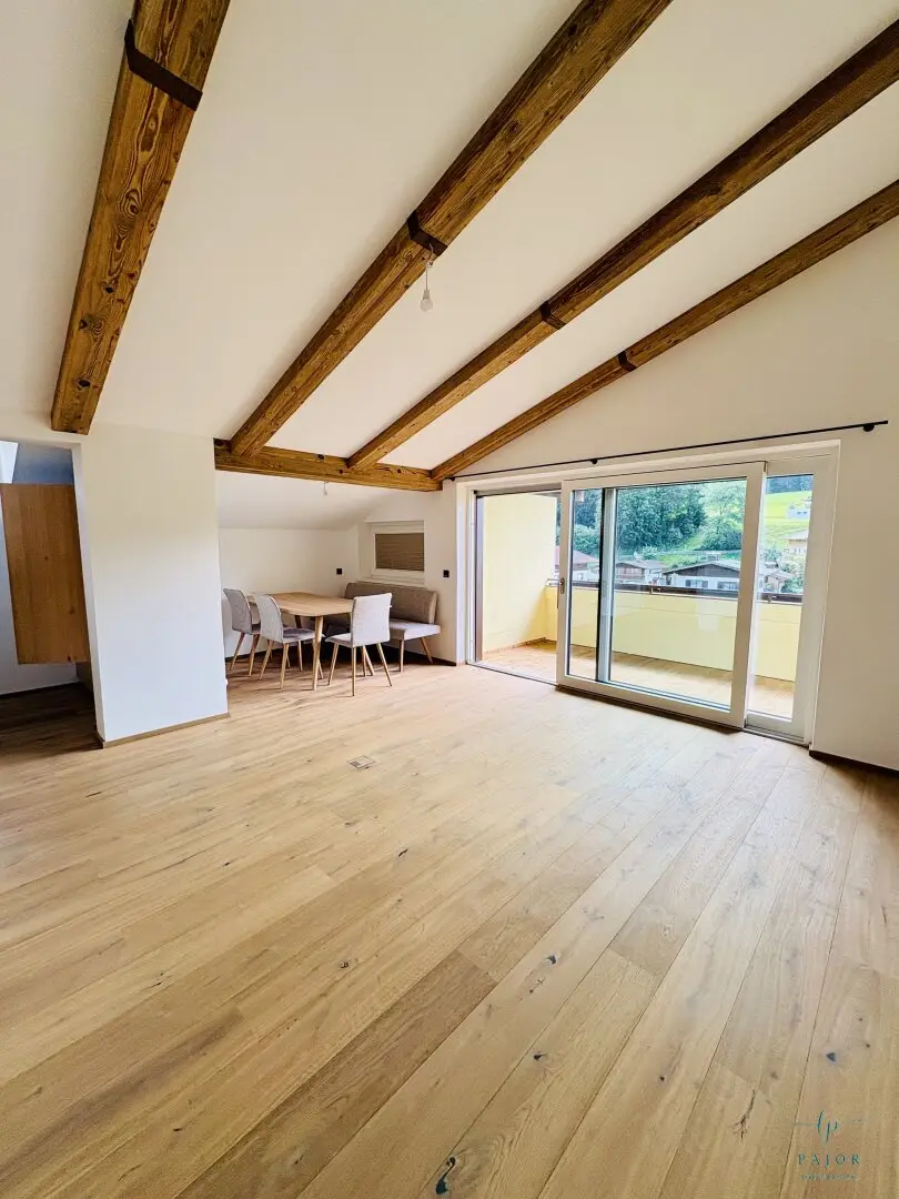 With Style, Charm and Skiing - 3 Rooms - Loggia - Garage - Mountain View