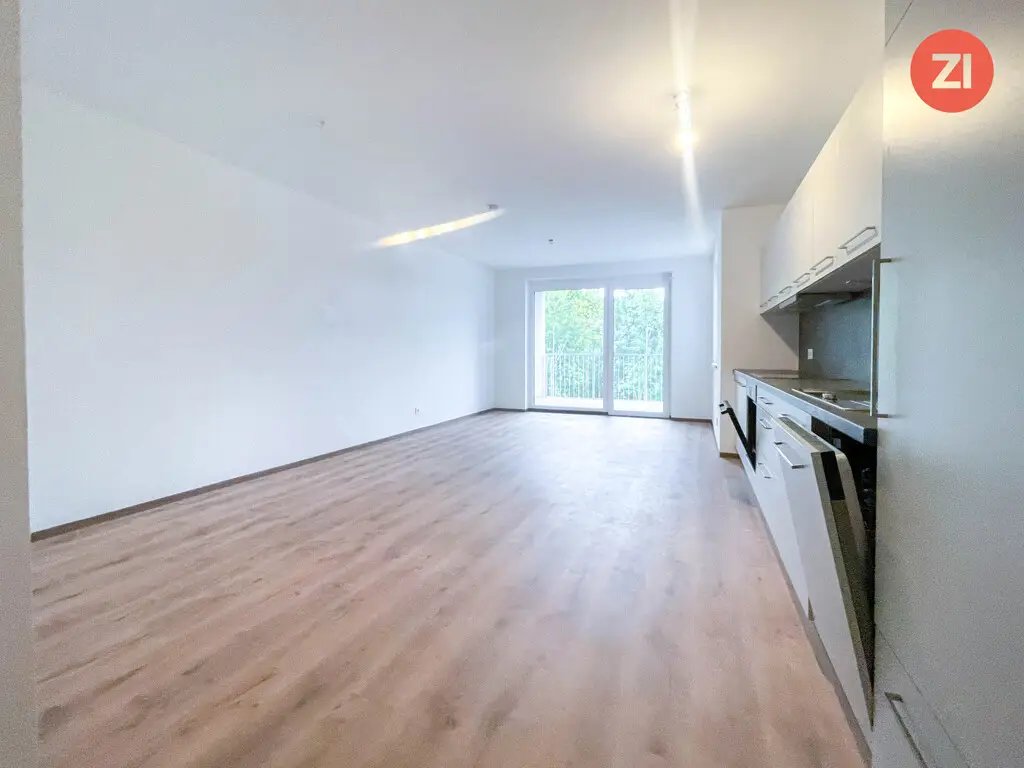 Bright Wohnung with fitted kitchen and balcony near S10