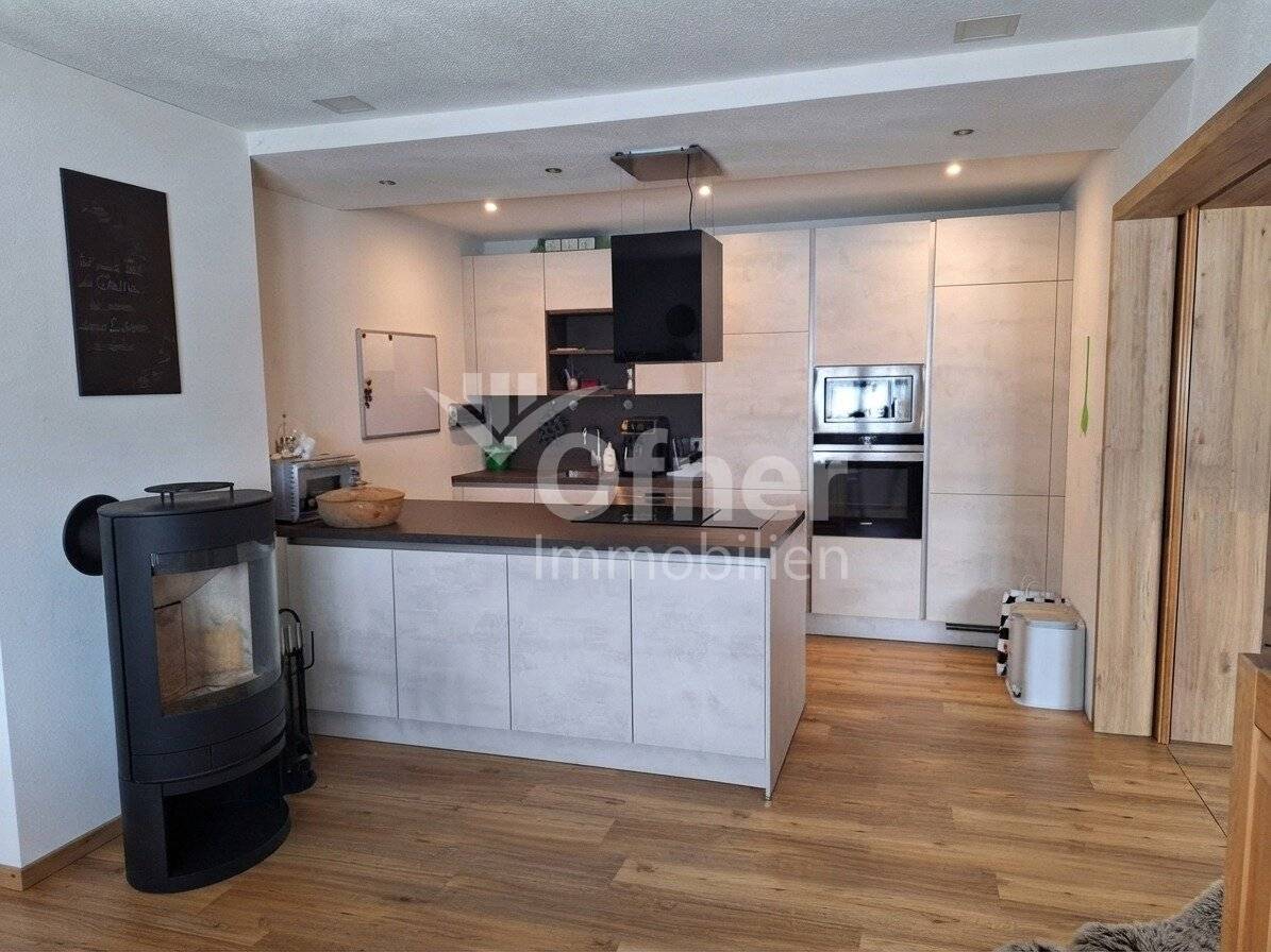 Versatile residential and investment property with numerous usage possibilities