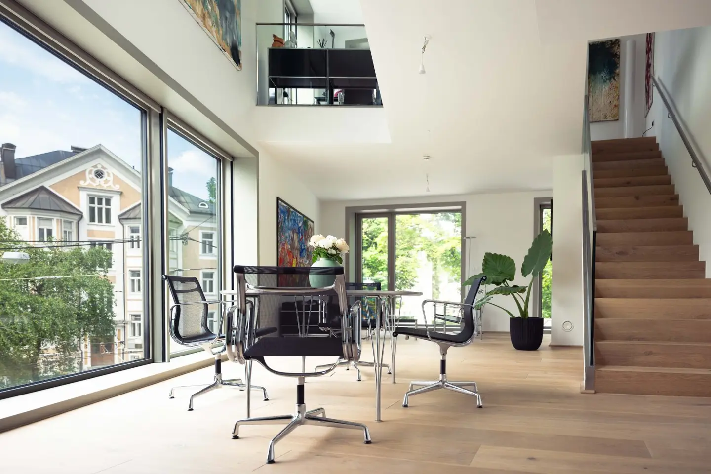 Central, top-modern office space for rent