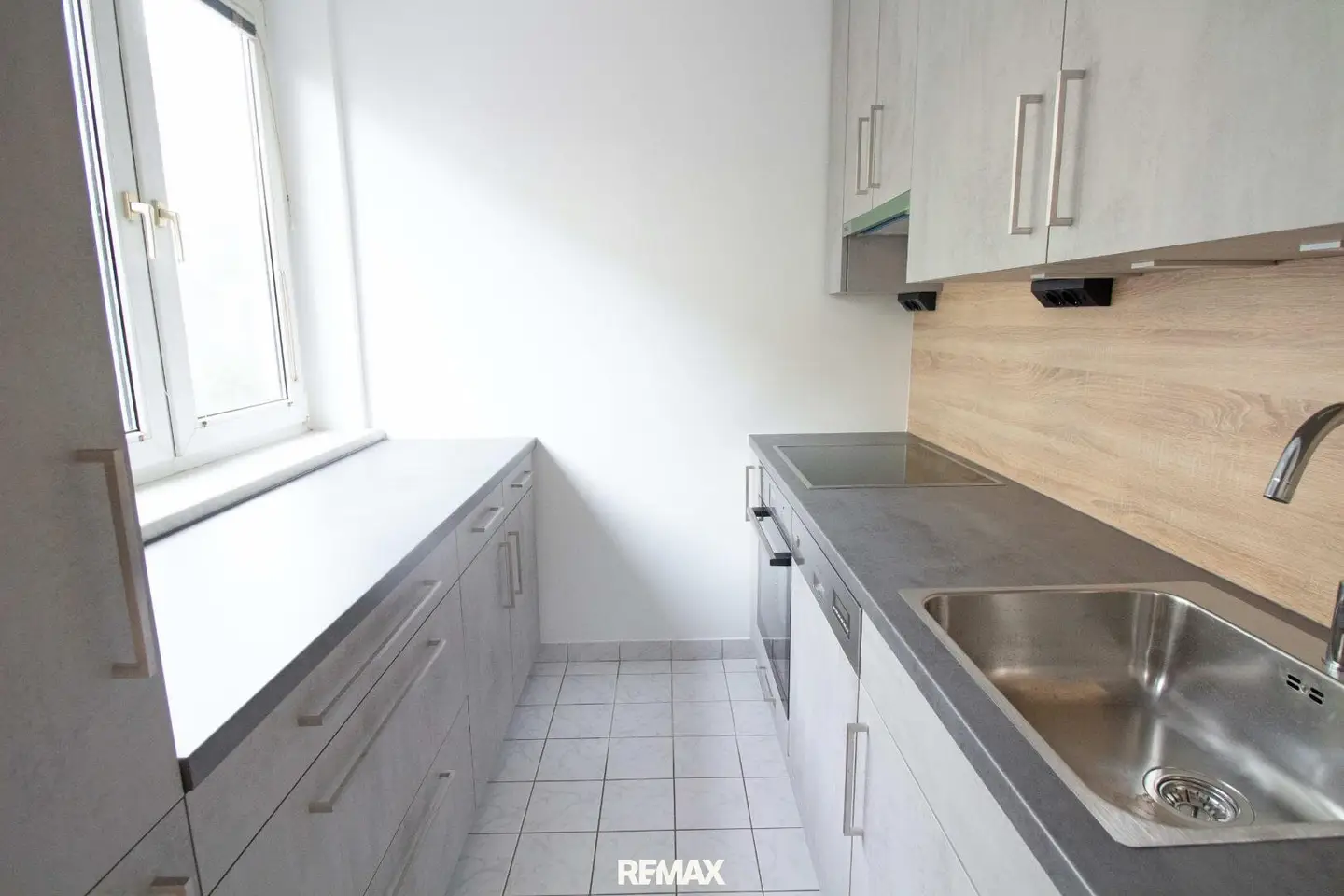2-room apartment near U1 Vorgartenstraße