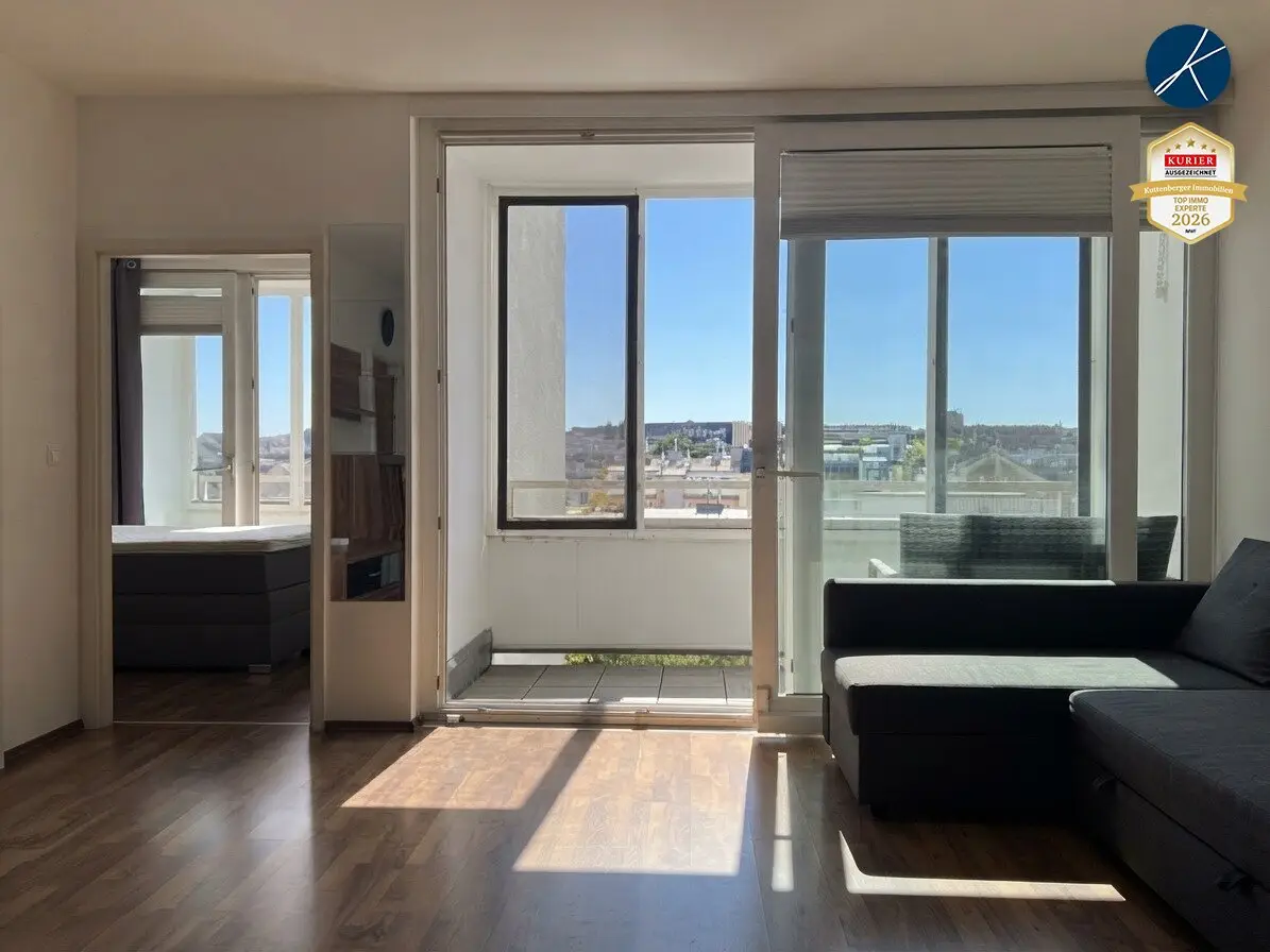 Like-new 2-room apartment with 2 loggias and car parking space