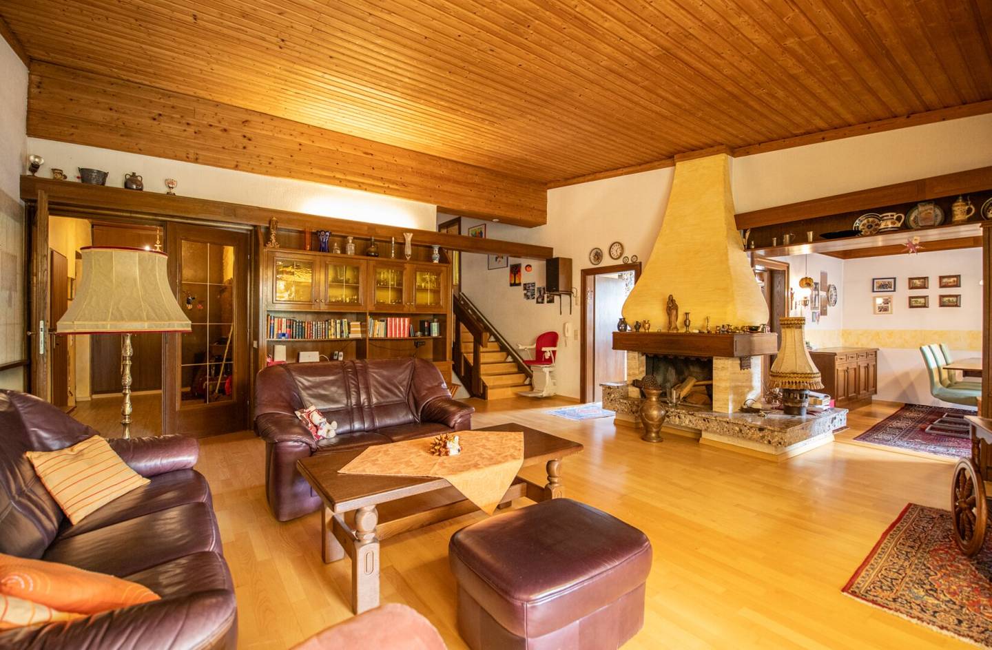 A home with character: Spacious detached house with idyllic garden