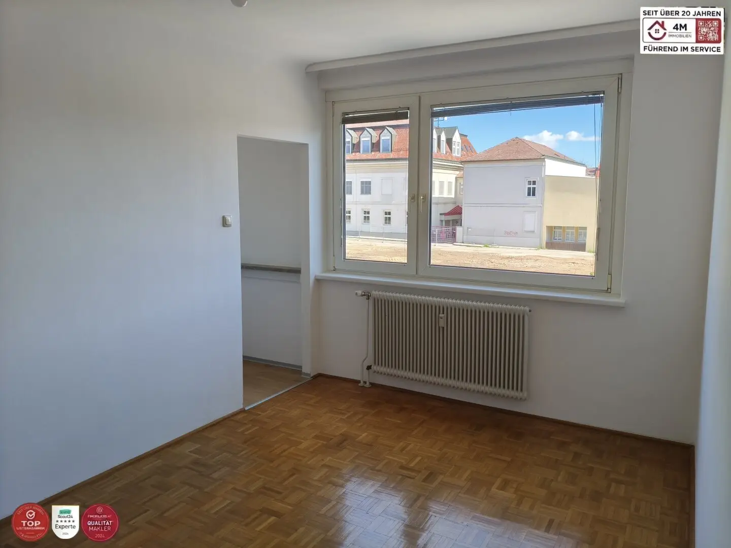 Modern living with small-town charm: Newly renovated, light-filled elegant apartment in Stockerau