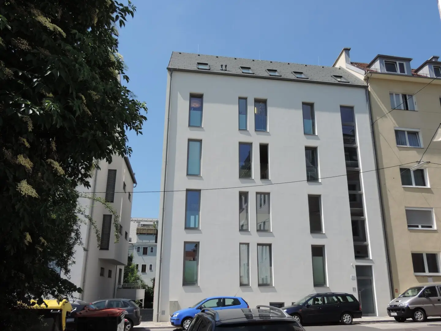 Alturfahr West Two-room apartment large loggia