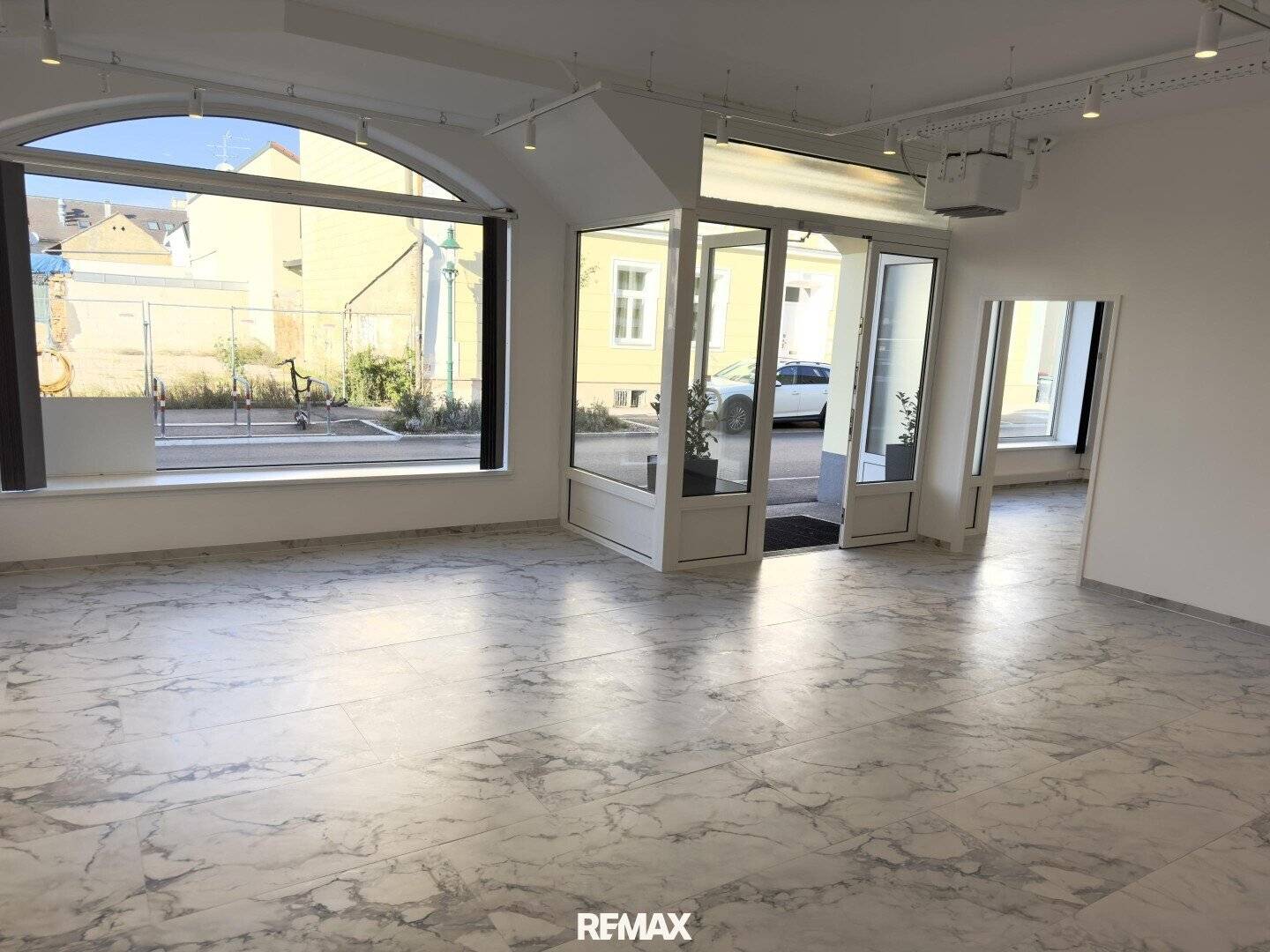 Modern office in the center of Tulln