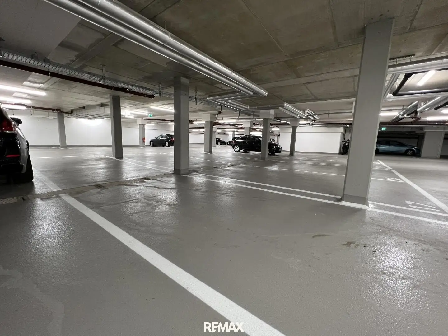 Commuters take note - motor vehicle garage parking spaces for rent