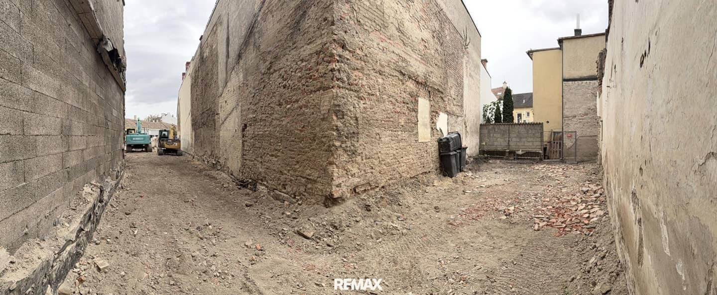 Rare opportunity: Building plot at the beginning of Baden pedestrian zone - approx. 450m² gross floor area possible