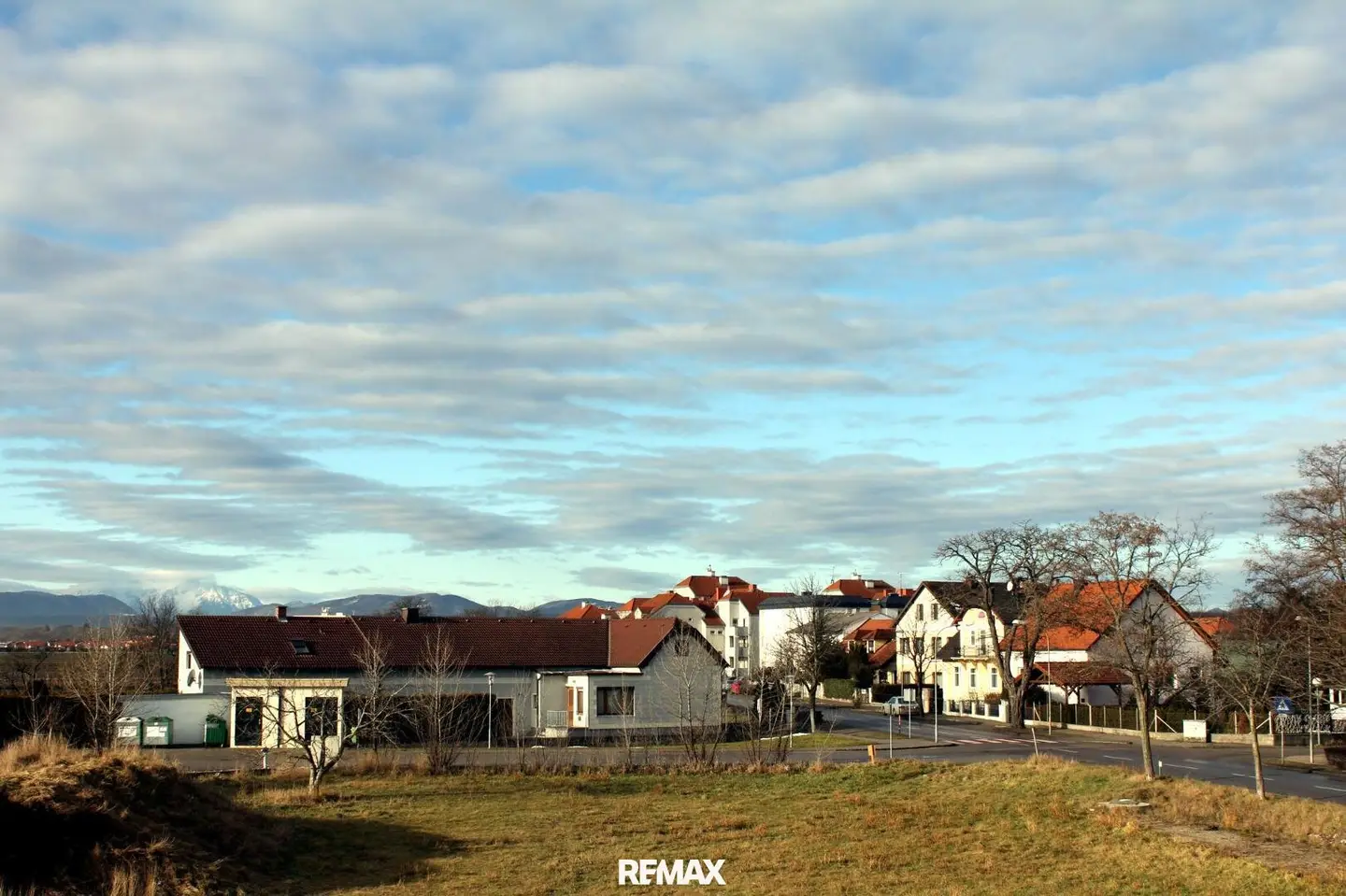 "Neubau in Teesdorf mit Eigengarten!"