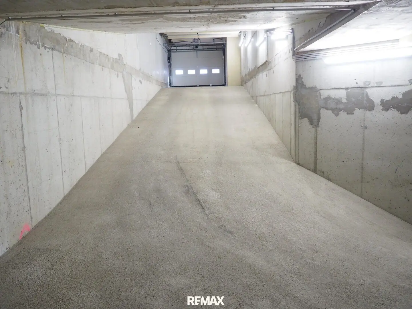 Duplex parking in Schopenhauerstraße