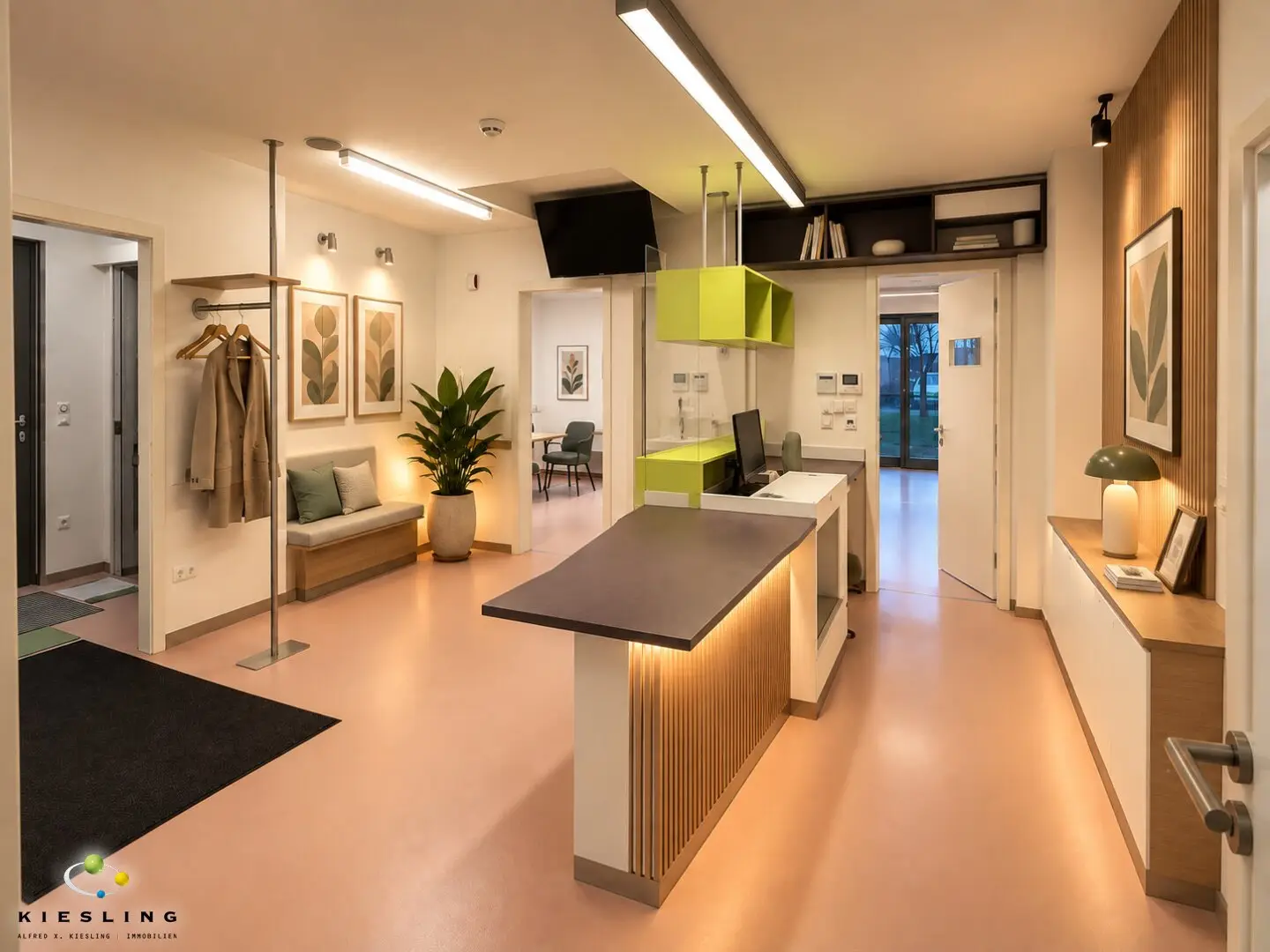 Versatile office and studio spaces in 1130 Vienna - ground floor wheelchair accessible: 6 rooms, terraces - parking options