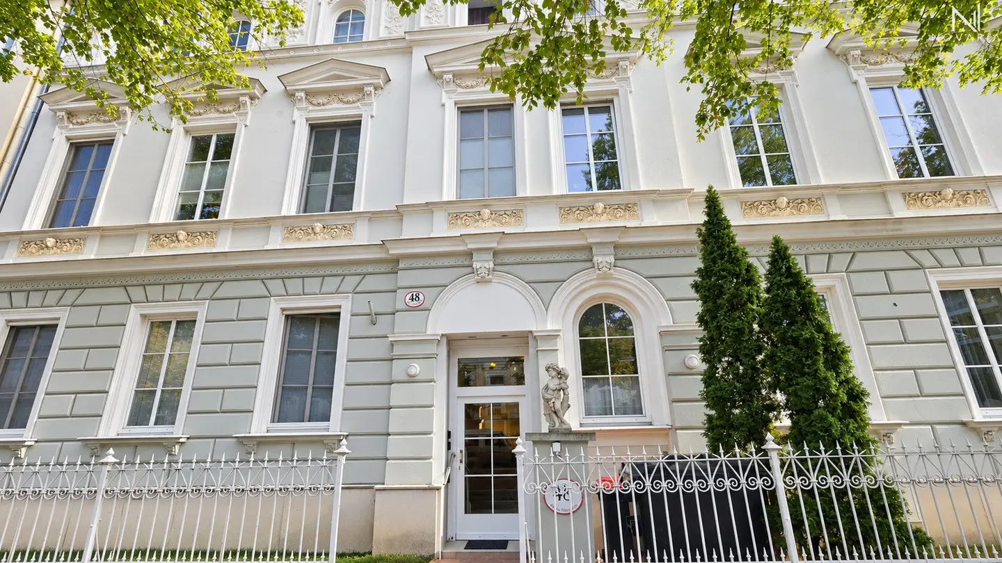 Charming 2-room period apartment in sought-after location of Baden