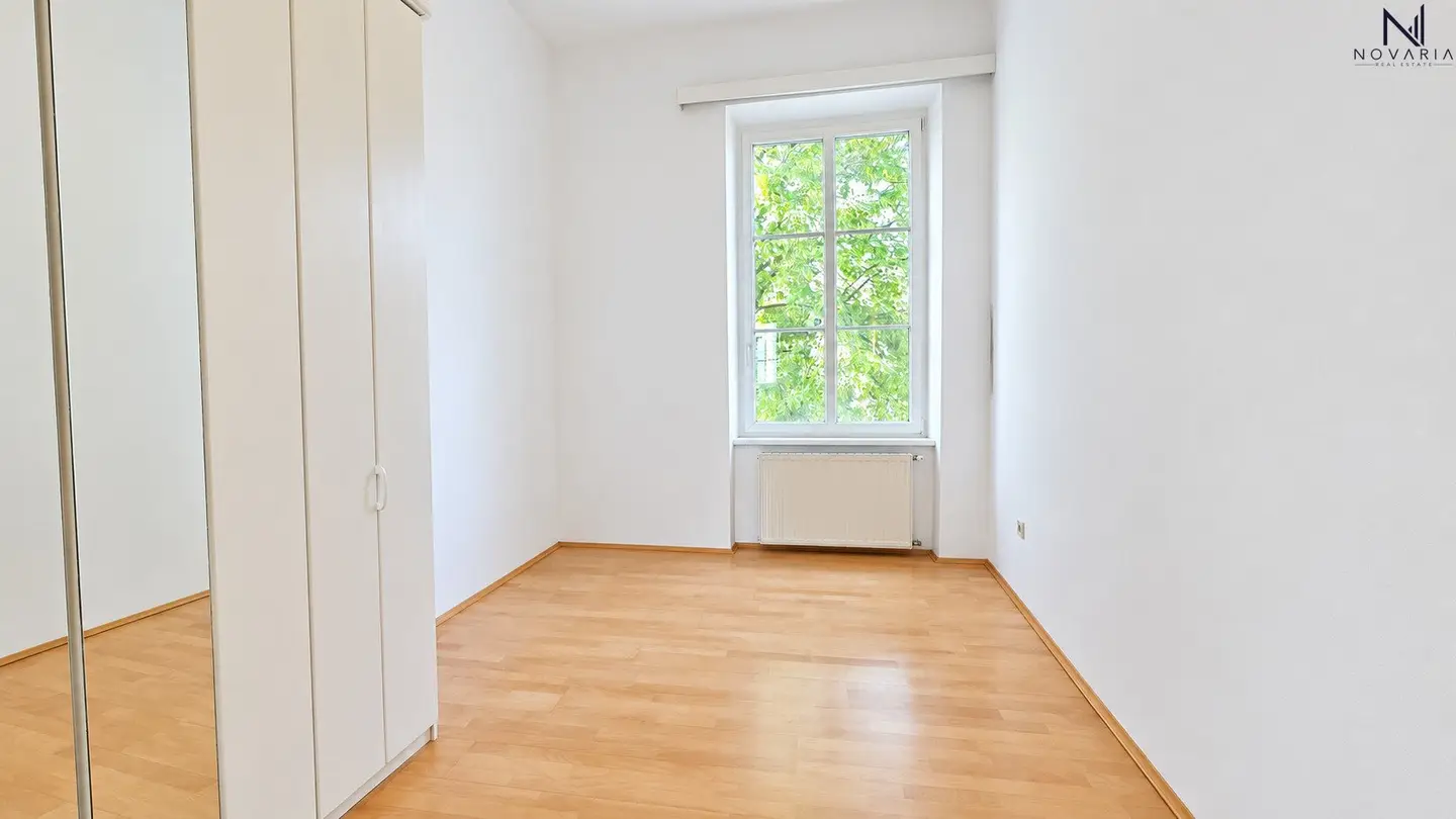 Charming 2-room period apartment in sought-after location of Baden