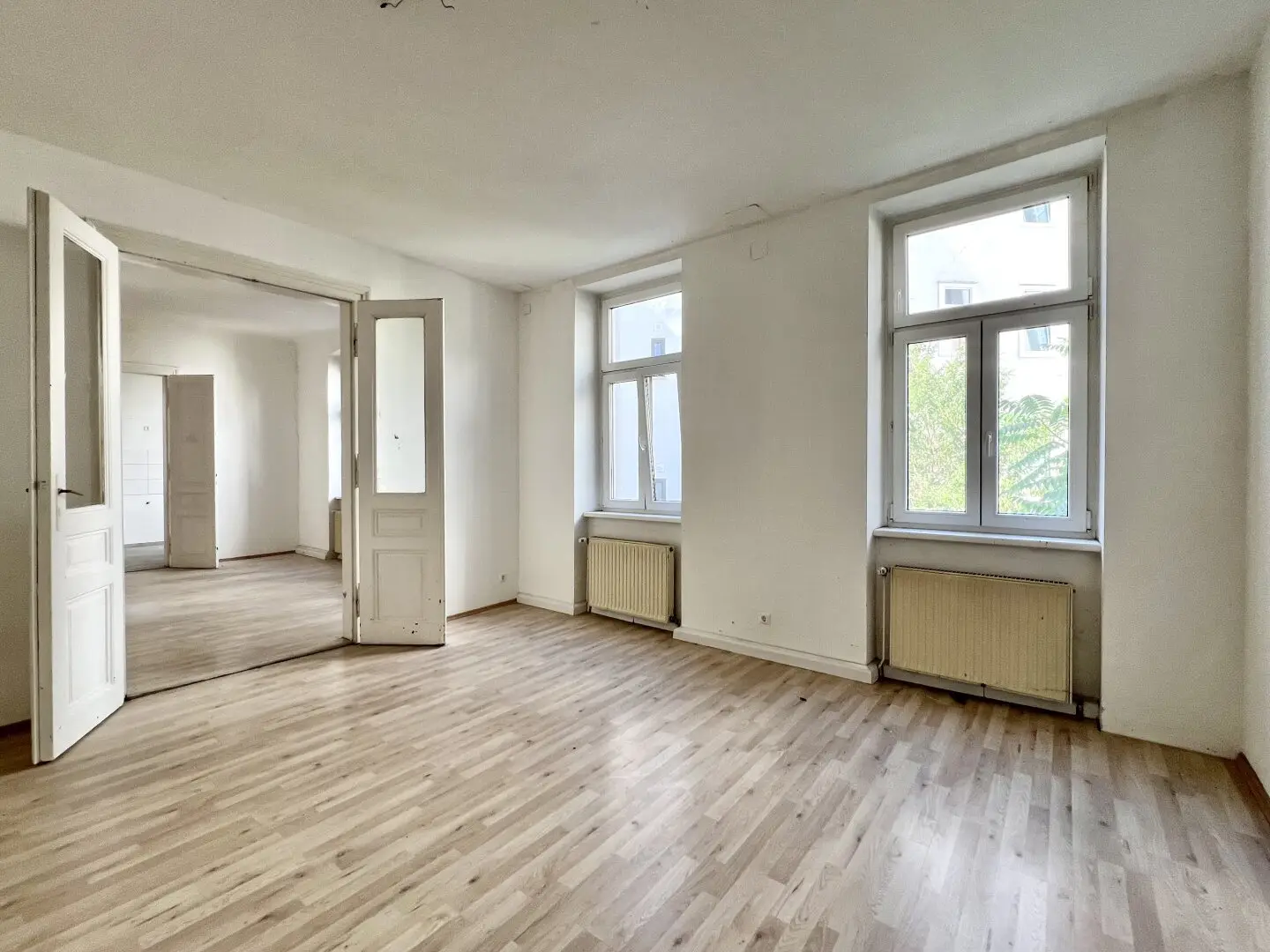Old building apartments with distant view near Meiselmarkt
