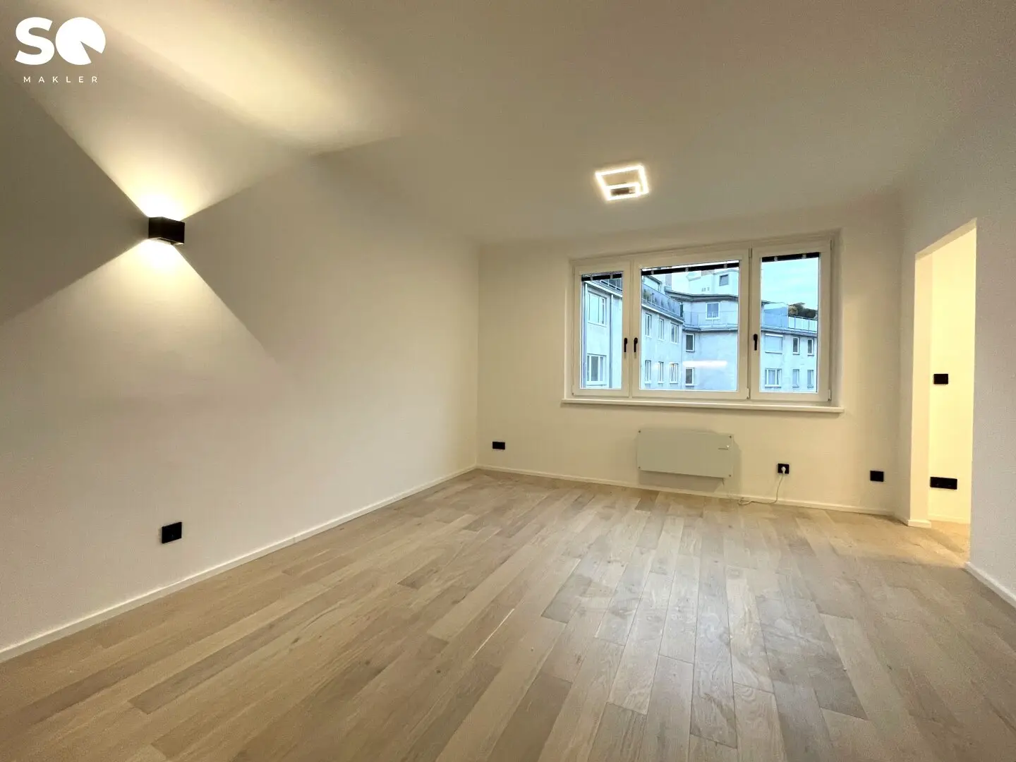 #SQ - Nearly new designer apartment with joiner kitchen + washing machine - near Schlossquadrat