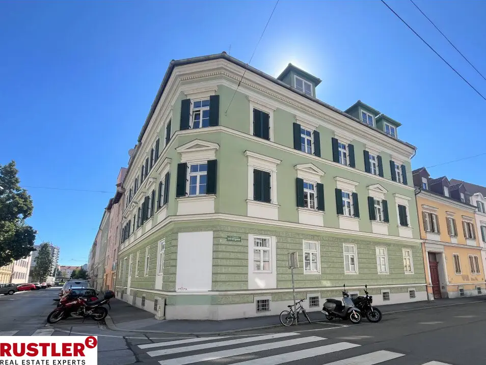 Zentrale Wohnung mit möblierter Wohnküche