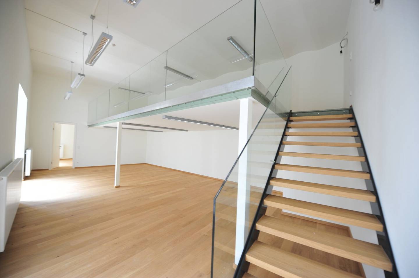 Office space | For up to 16–20 workstations | Near U1, U2 &amp; U4 | Central Vienna location