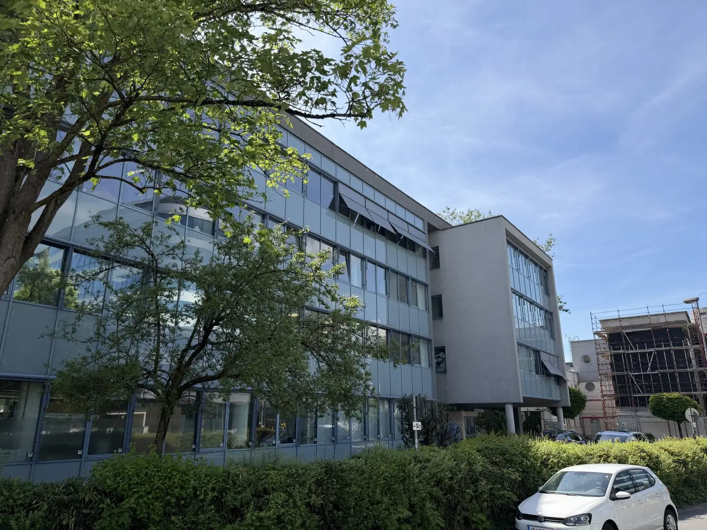 Modern affordable office spaces in Linz: 149.9 m², like new, top equipment