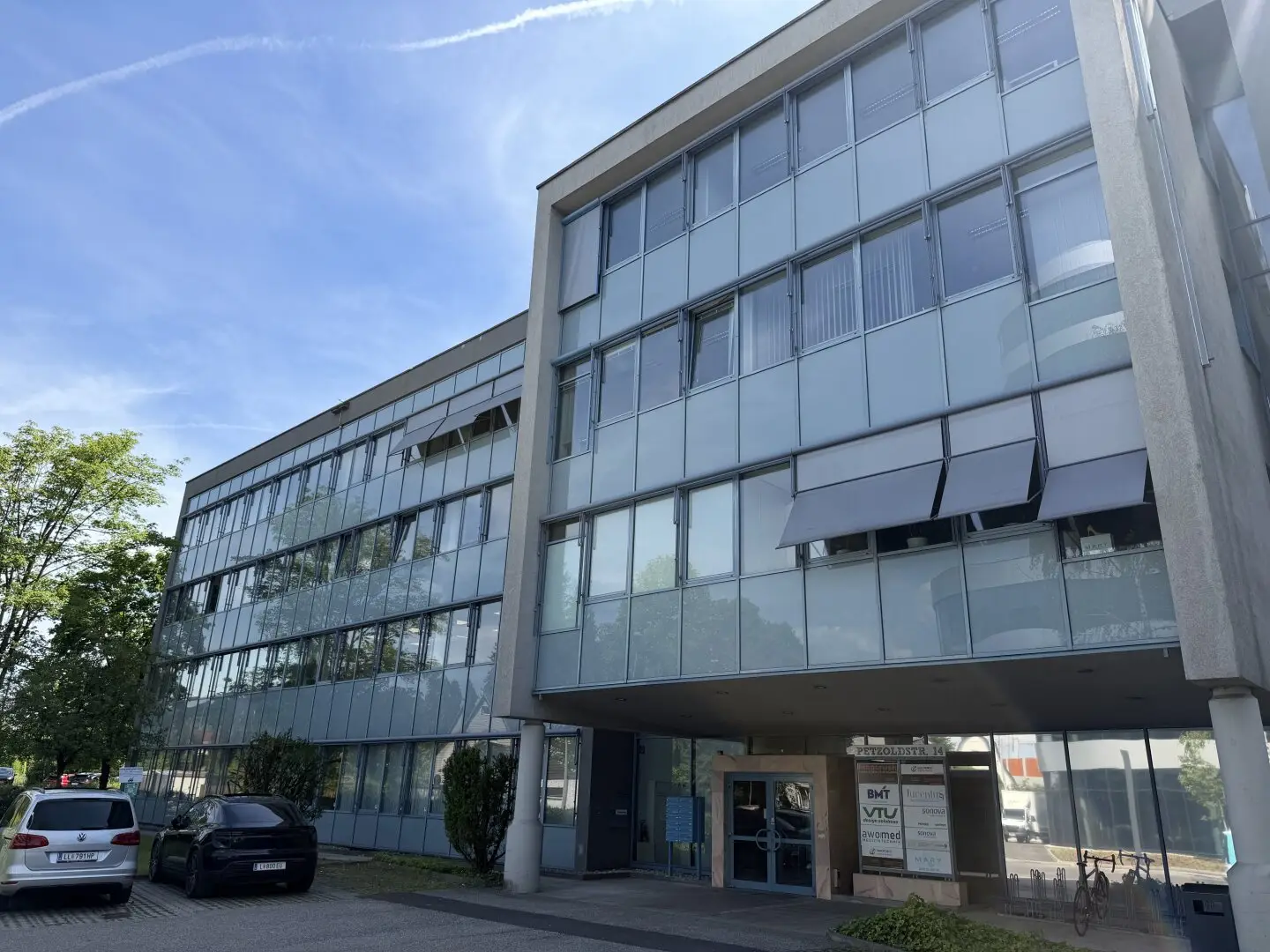 Like-new affordable office spaces in Linz with terrace, Donaulände, near Dynatrace
