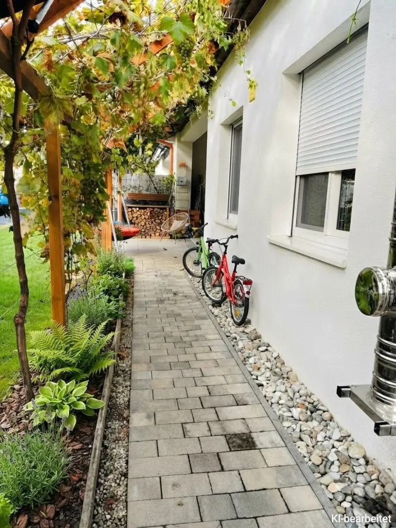 Top semi detached house in Raab, 125m², 5 rooms, garden, terrace, 3 parking spaces