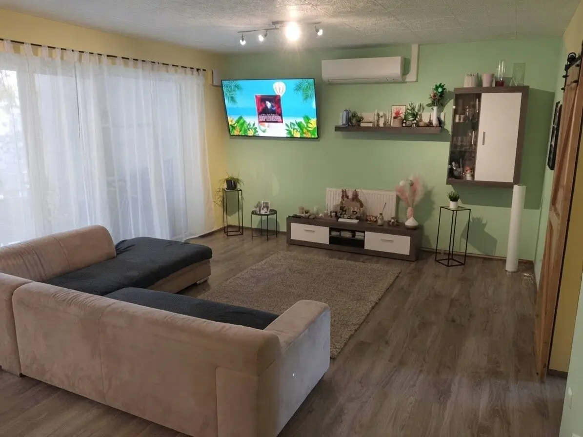 Top semi detached house in Raab, 125m², 5 rooms, garden, terrace, 3 parking spaces