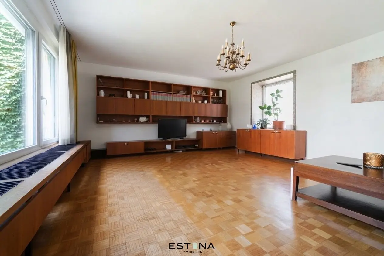 1960s charm with garden idyll – your personal residential dream in the center of Stockerau