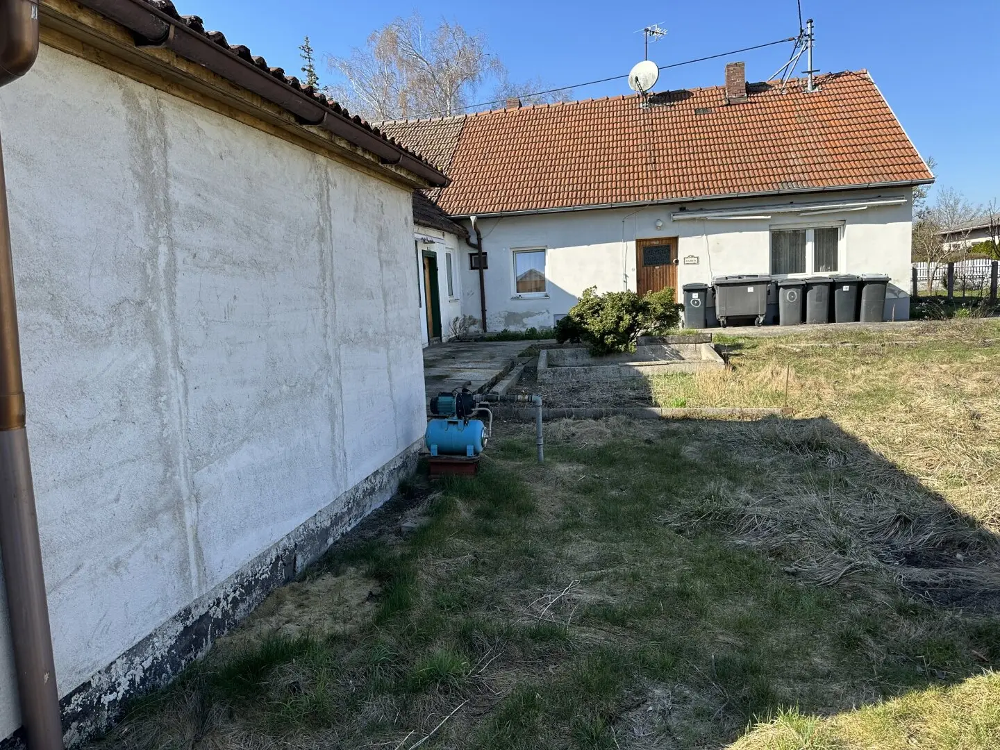 1145 m² building plot with old building in very sought-after location