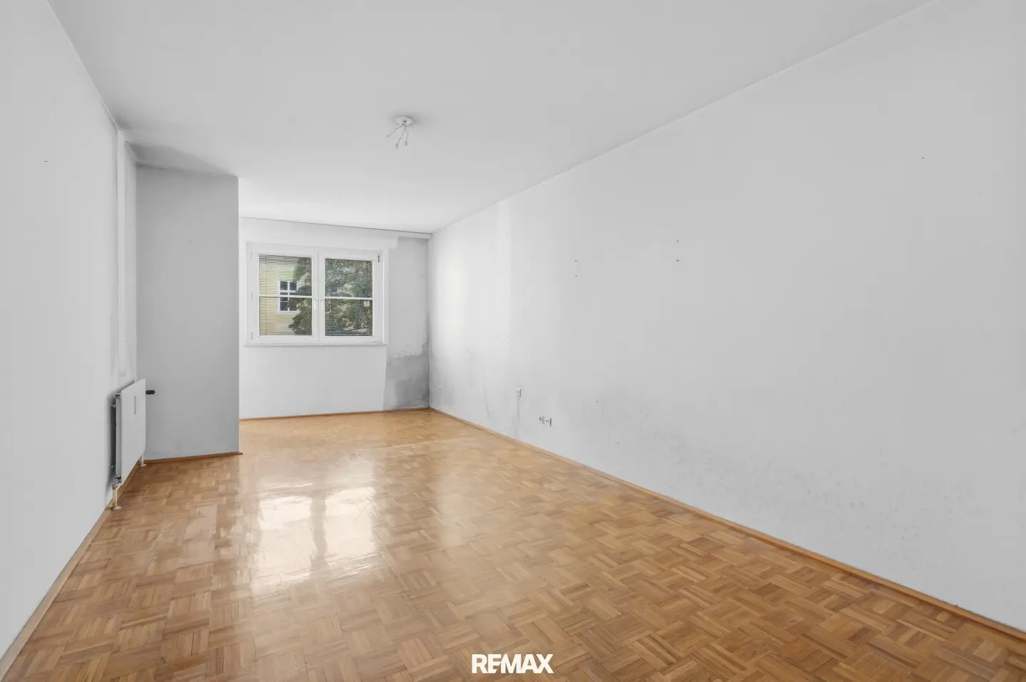 Compact 1 room city apartment in 1030 Vienna with modernization potential RE/MAX Trend