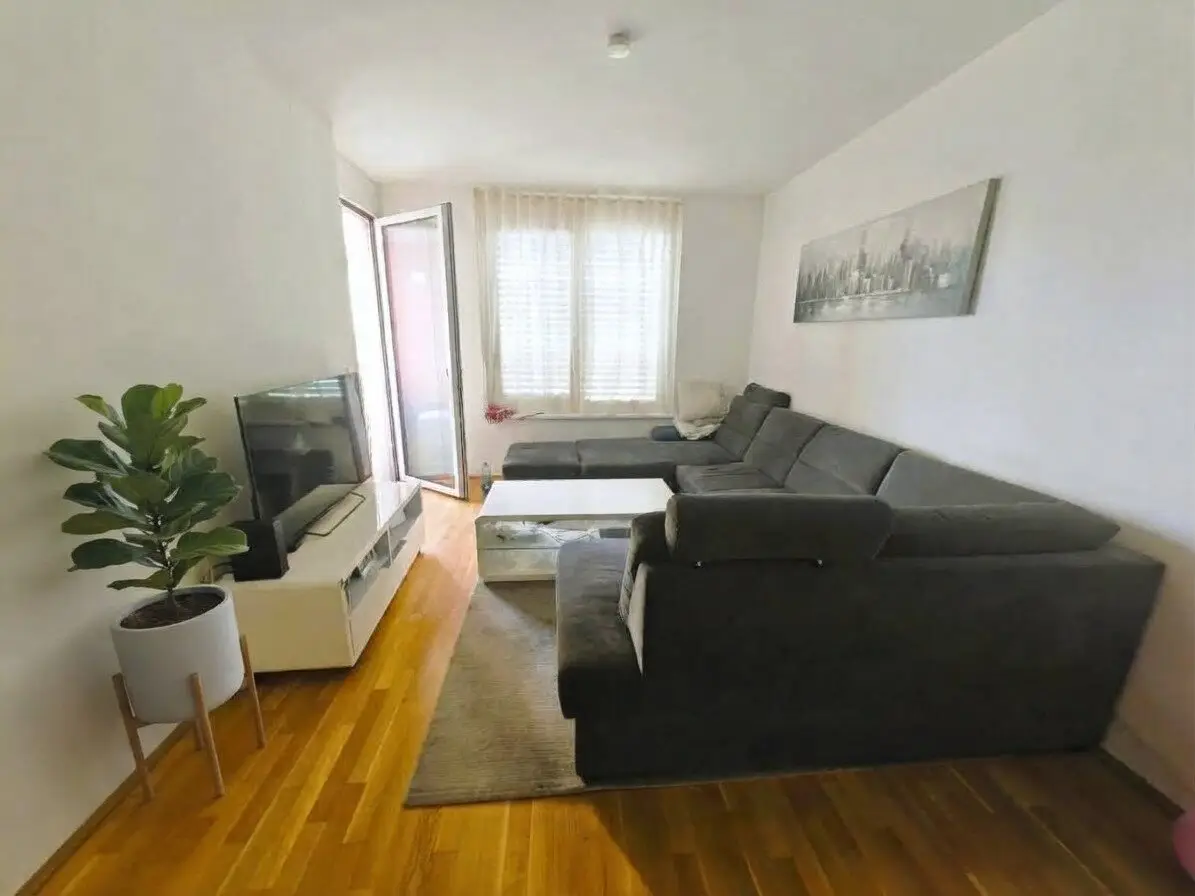 Modernes Wohnen zum Wohlfühlen: Charmante 2-Zimmer-Wohnung mit Loggia - ab 01.12.2026