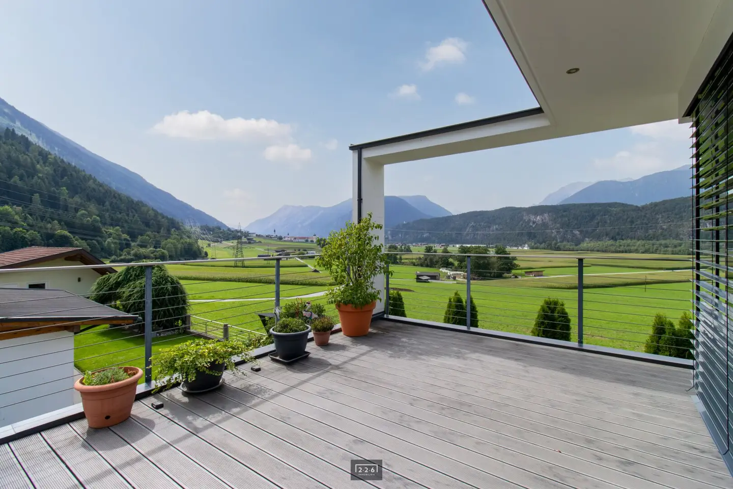 226 IMMOBILIEN: Modern single-family house in the Tyrolean Oberland