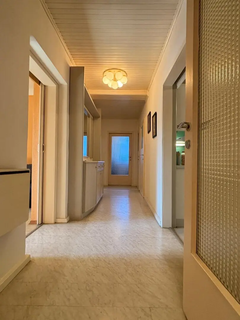 Rare opportunity in Vienna – fully basemented single-family house with 608 m² private plot