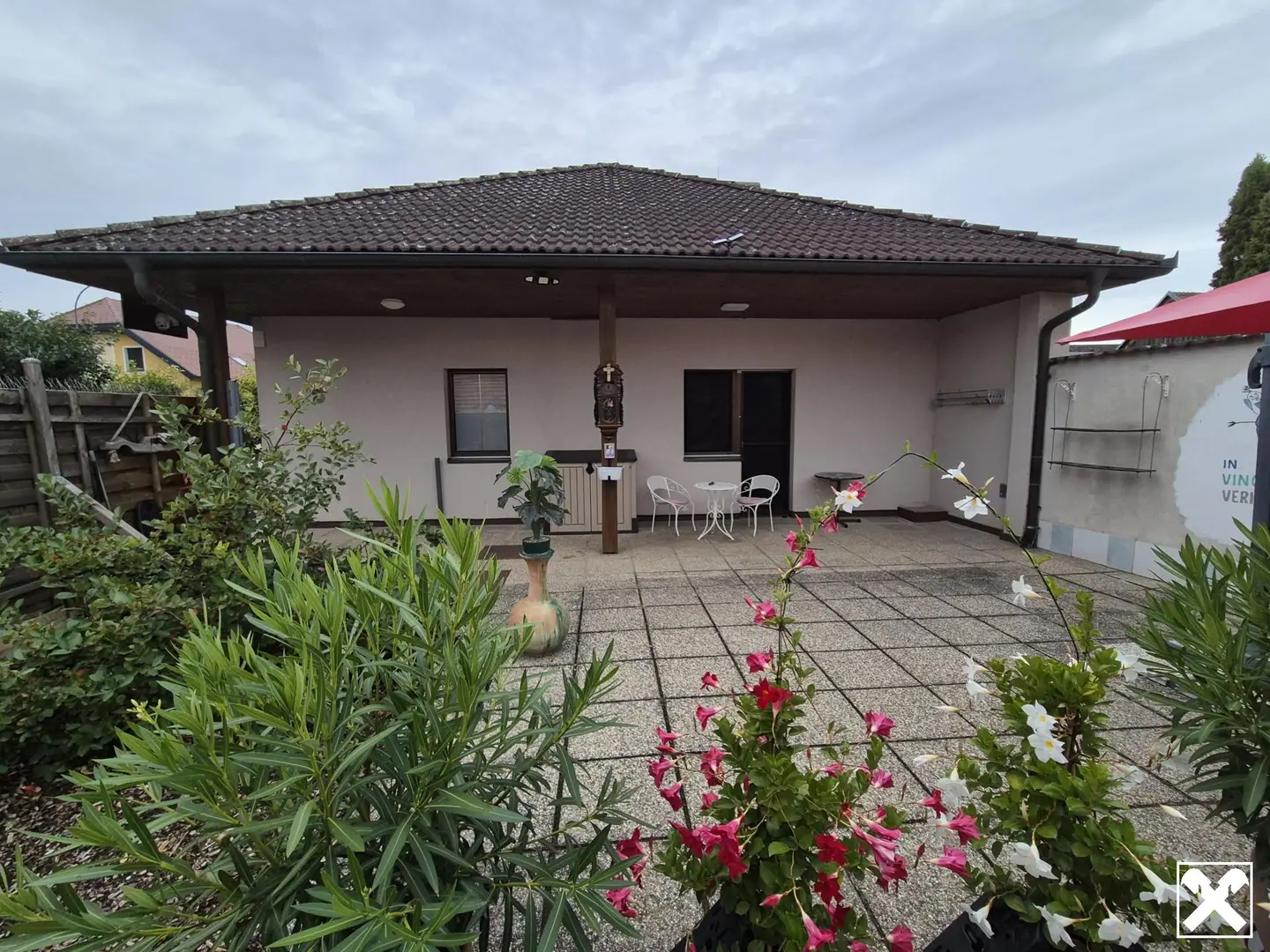 Nature oriented apartment with large garden
