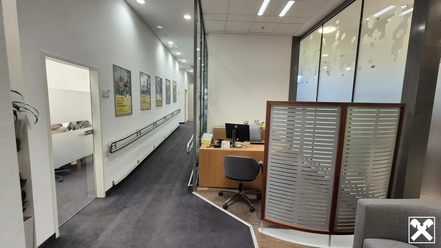 Bright Erdgeschosswohnung in high footfall location near U6