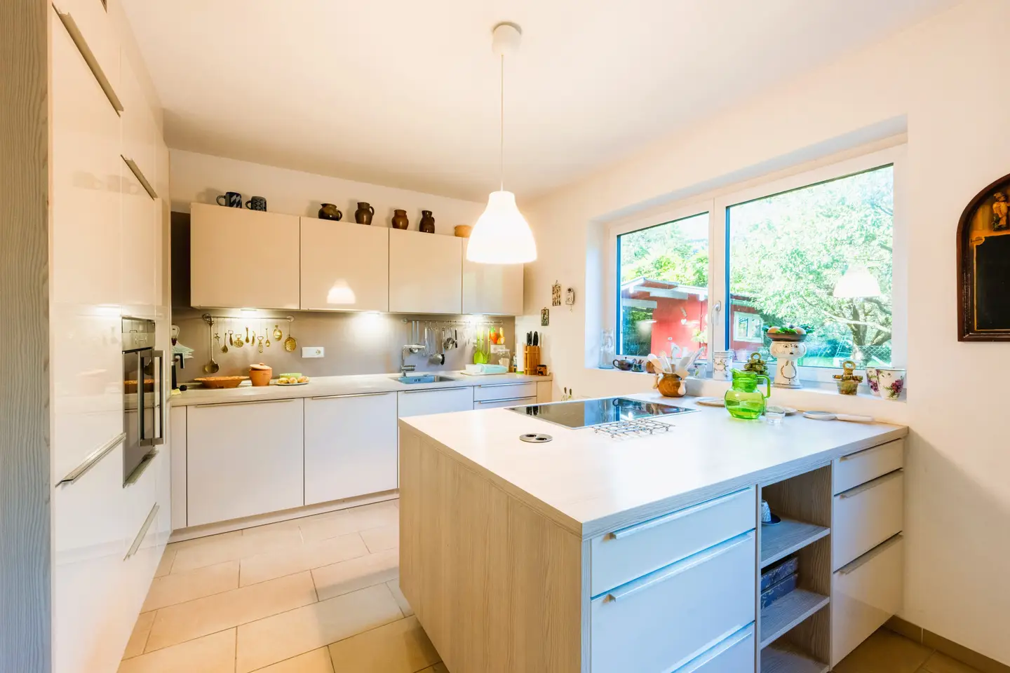 Maisonette apartment with large terrace and open view